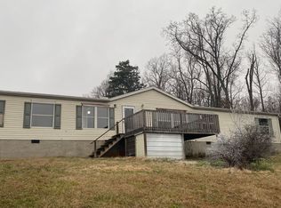 578 Old Stage Rd, Dandridge, TN 37725