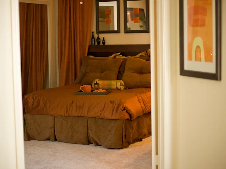 Shadowlake Villa Apartments — Photo 16
