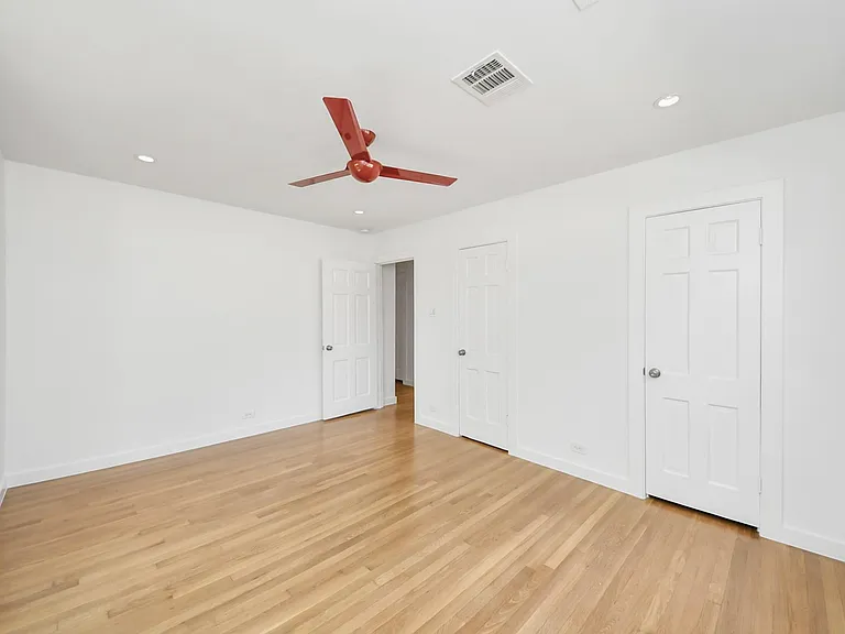 7610 Highmeadow Dr — Photo 30