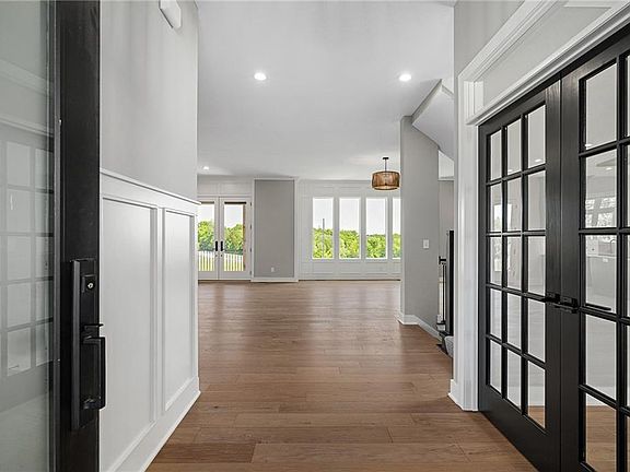 5th image of 22364 W 90th Ter