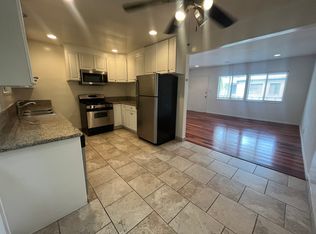11901 W Washington Blvd APT D, Los Angeles, CA 90066