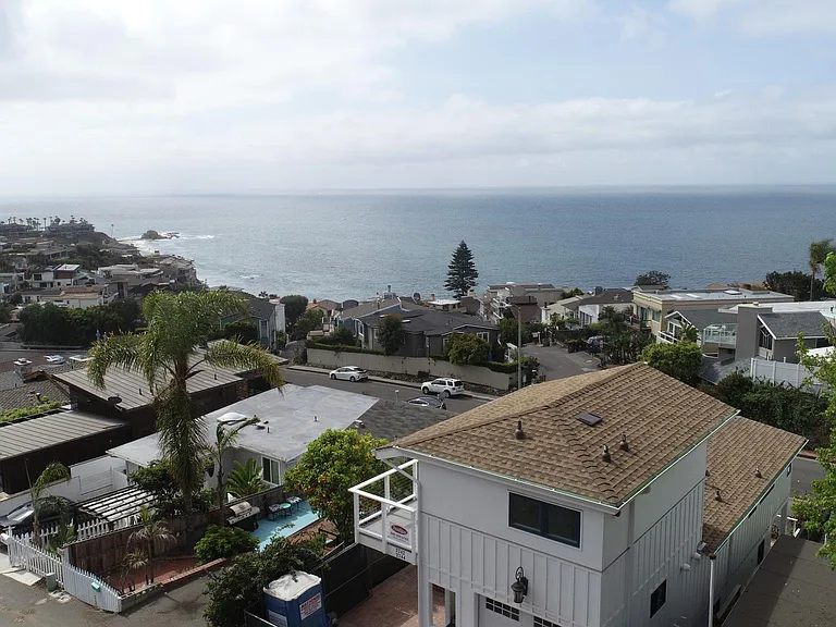 2742 S Coast Hwy — Photo 37