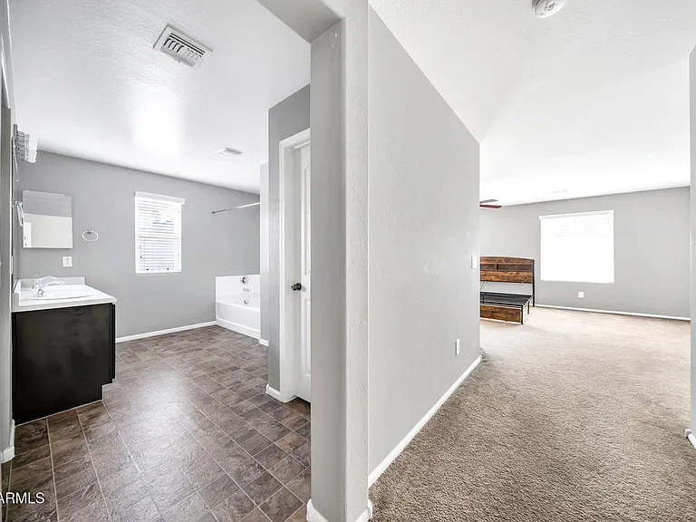 7770 W Alvarado Rd — Photo 20