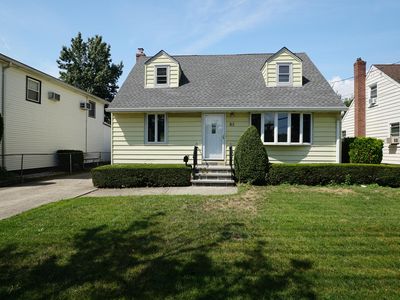83 Ellison Ave, Westbury, NY, 11590