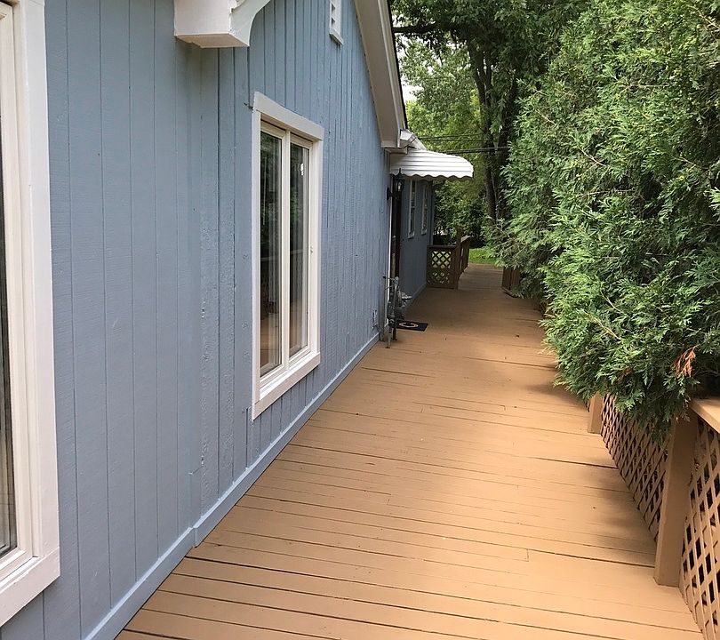 1st image of 42466 N Park Ave