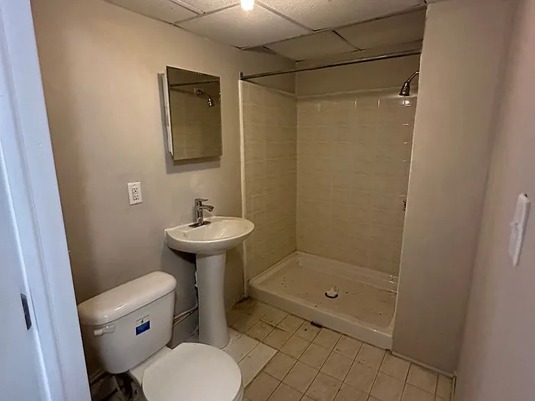 500 Glendale Rd — Photo 15