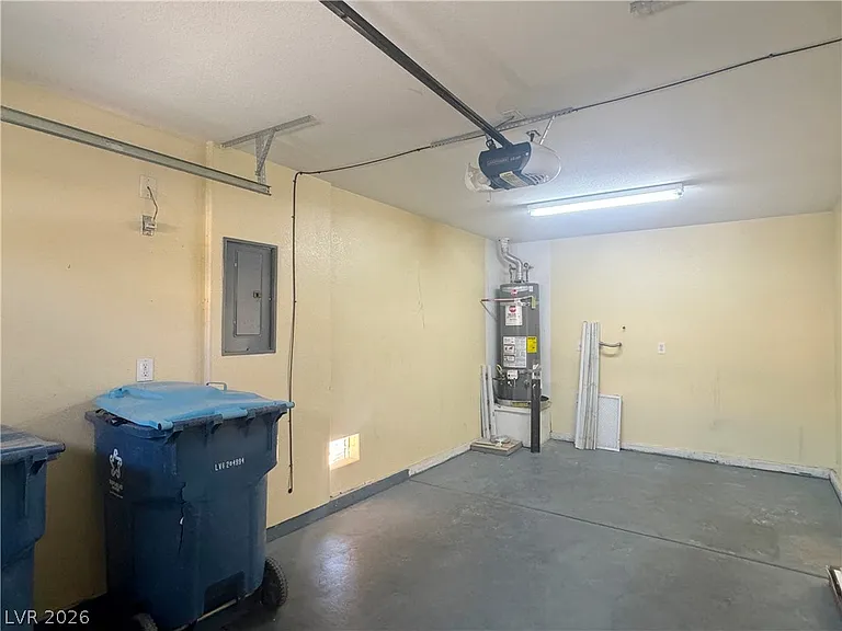 8305 Golden Amber St — Photo 30