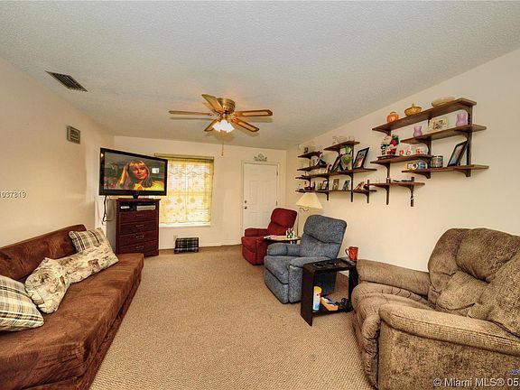 2nd image of 7483 SE Peacock St