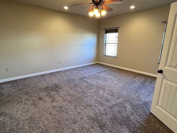 4th image of 315-317 Pebblestone Ln #315