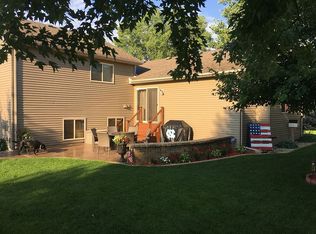 1023 Lawrence Cir, Sartell, MN 56377