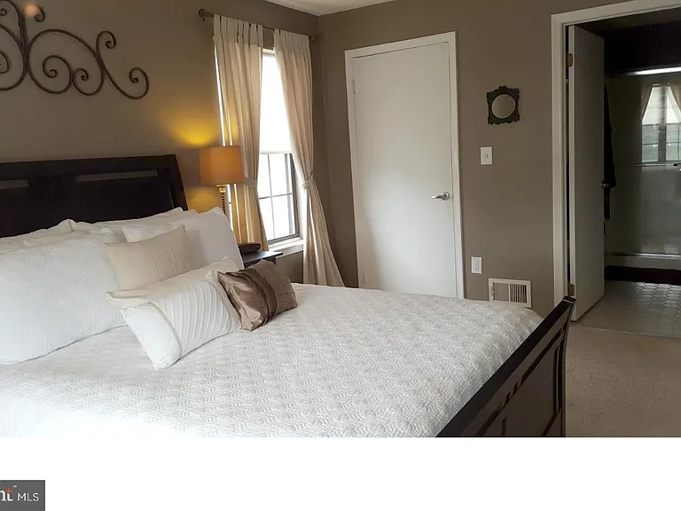 48 Rickard Ct — Photo 9