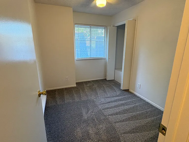 3105 W Cherry Ln #8 — Photo 15