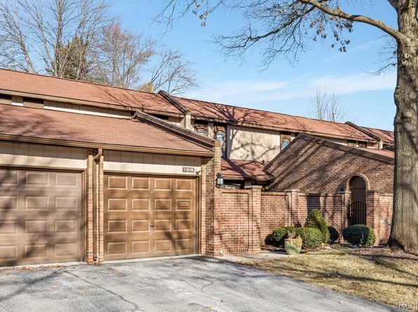 1161 Kirts Blvd Unit B, Troy, MI 48084