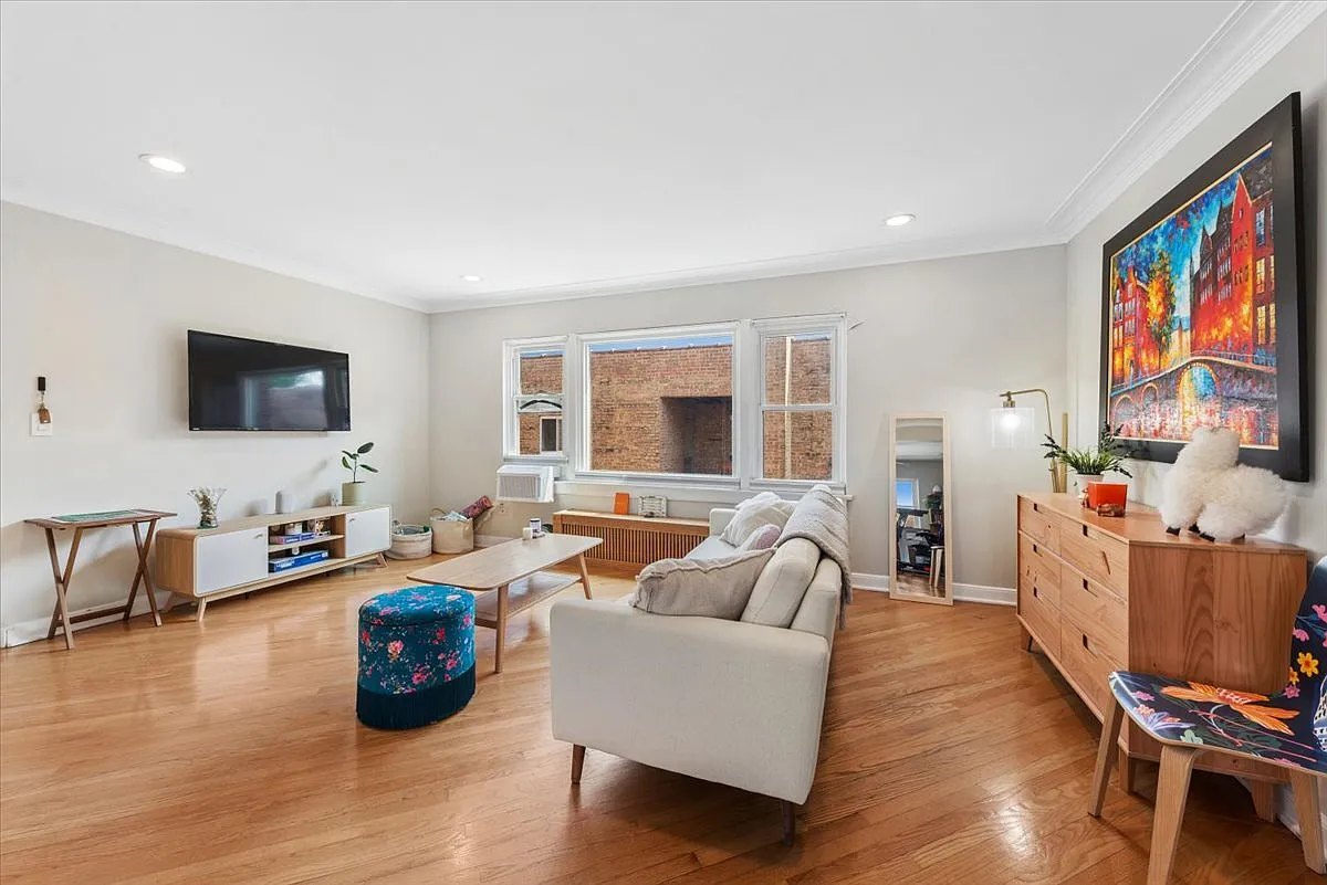 1 bed, $1,800 — Photo 2