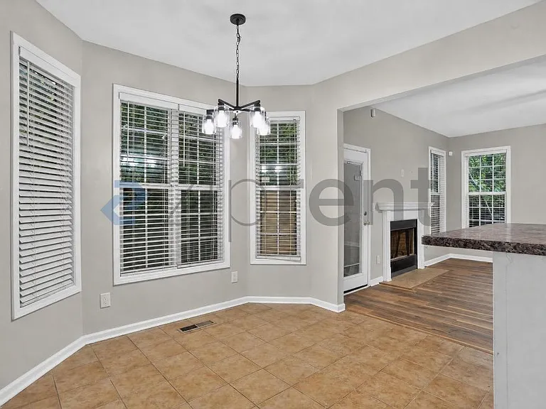 506 Waterford Rd NW — Photo 16