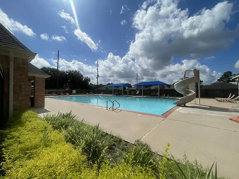 17150 Summer Hollow Dr — Photo 14