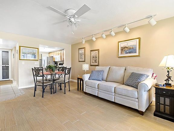 4th image of 8445 Charter Club Cir Unit 3