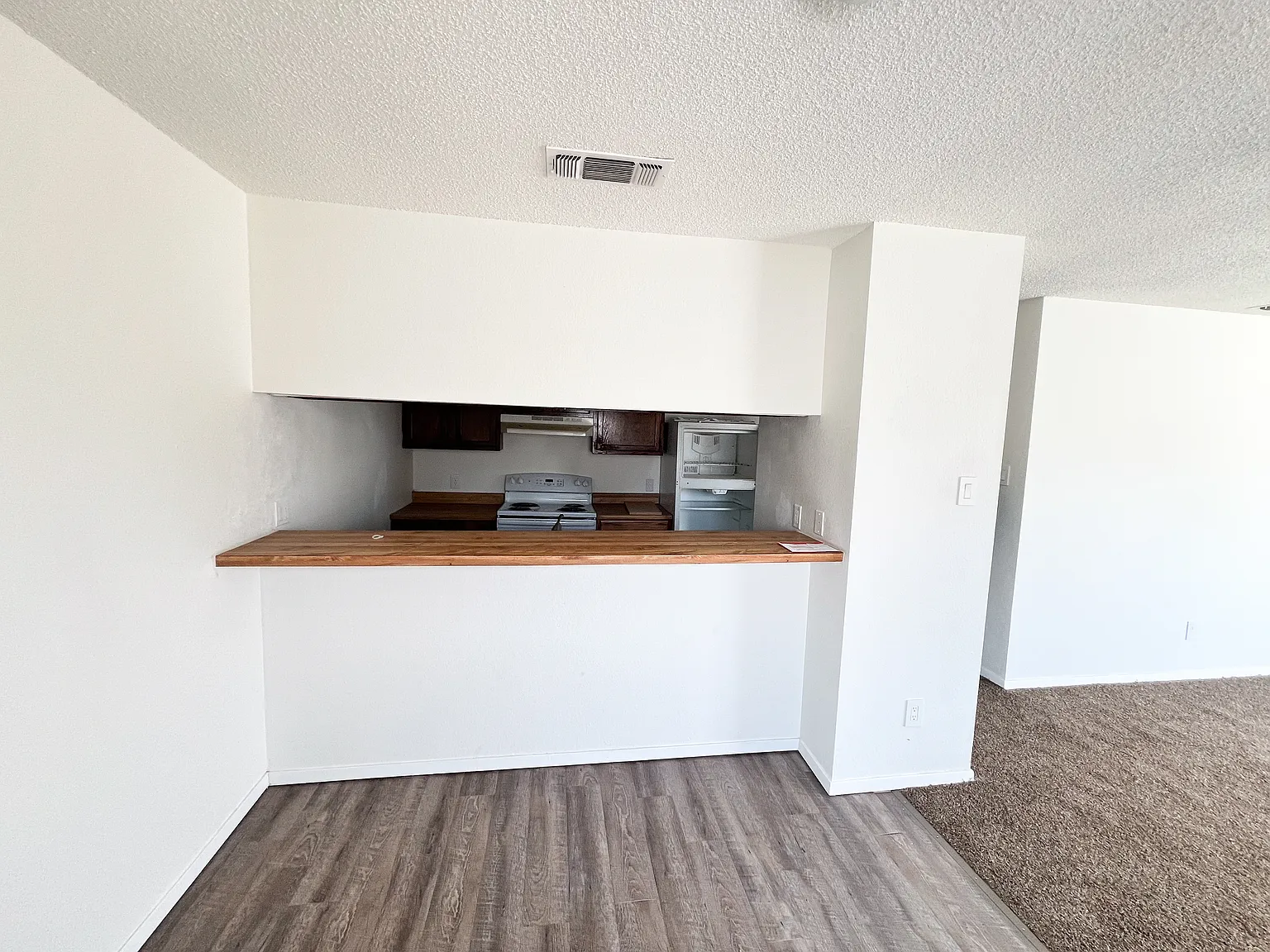 900 Scurry Street — Photo 2