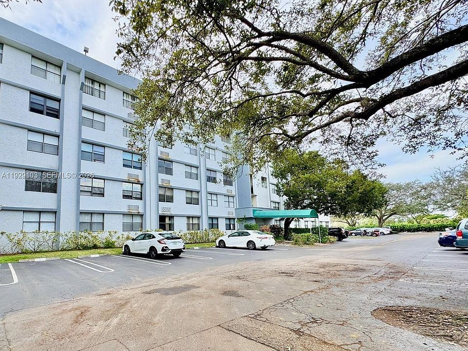 1st image of 2501 Riverside Dr APT 207A
