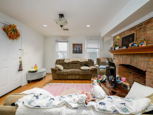 222 3rd Street image 21 of 34