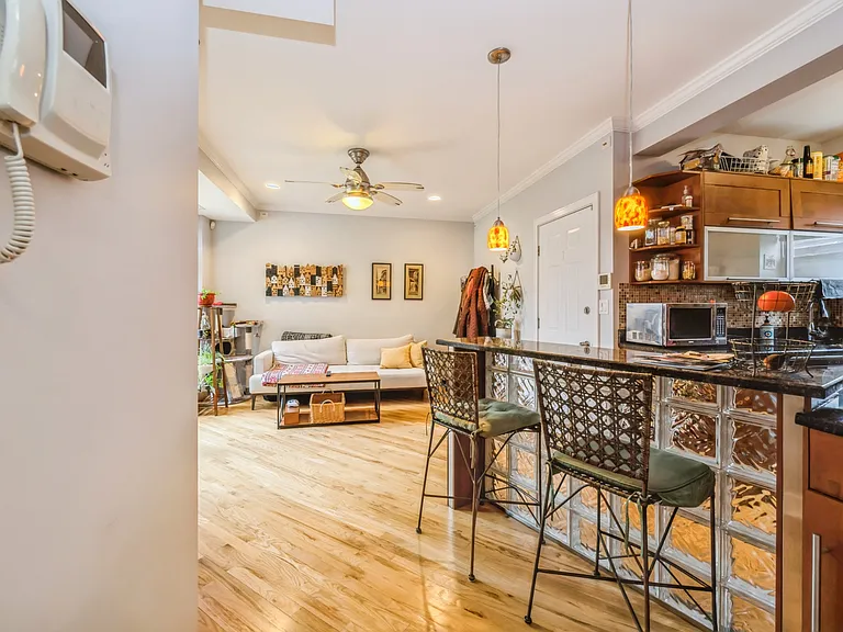 3914 N Kedvale Ave #1 — Photo 6