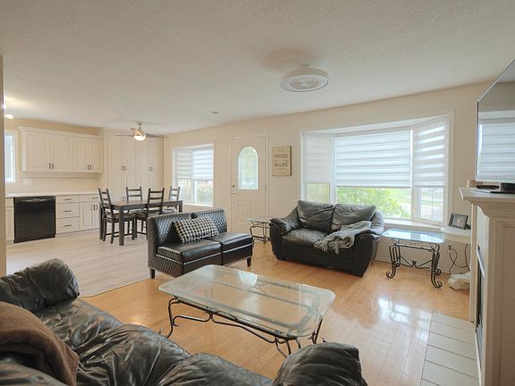 5th image of 43 Westlake Dr