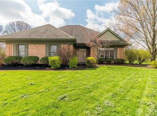 10680 Meadowfields Ct, Dayton, OH 45458