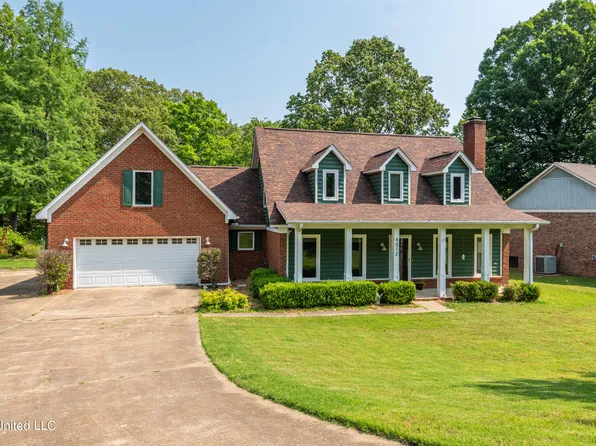 4012 Crystal Ct, Nesbit, MS 38651