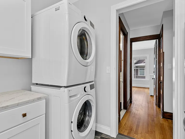 361 Willow St #2 — Photo 4