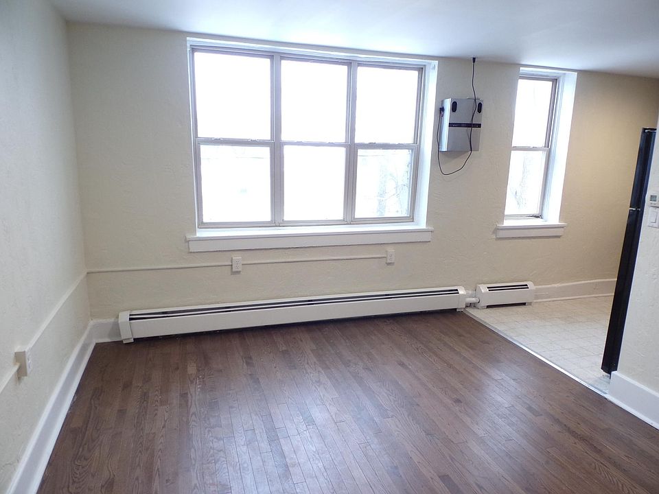 1st image of 377 Elmwood Ave #10