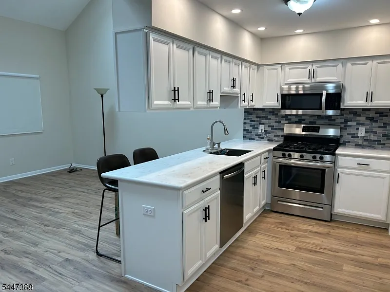 3 Beaver Creek Dr #8