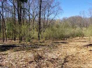 9 Fredon Marksboro Rd, Newton, NJ 07860