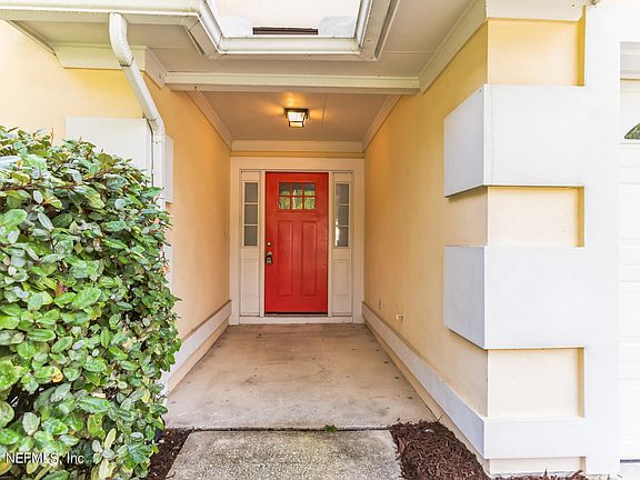 3rd image of 176 IVY LAKES Drive