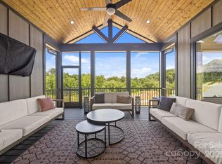 318 Avery Trail Dr, Arden, NC 28704