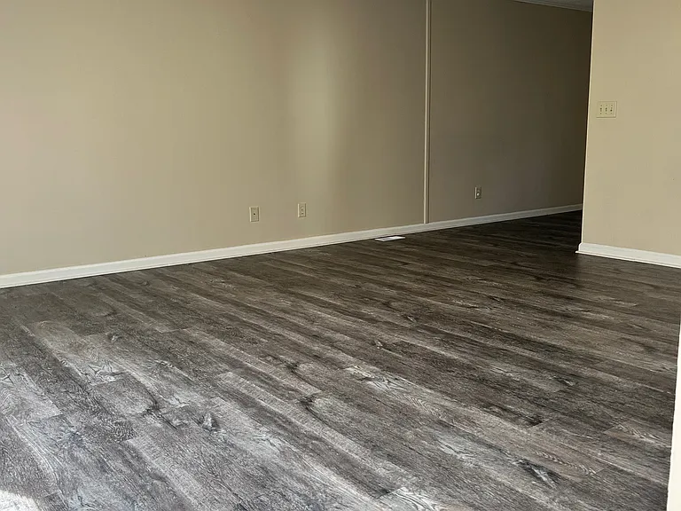 110 Country Cove Ln #110 — Photo 2