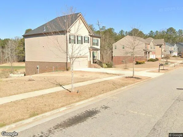 8032 Louis Dr, Locust Grove, GA 30248