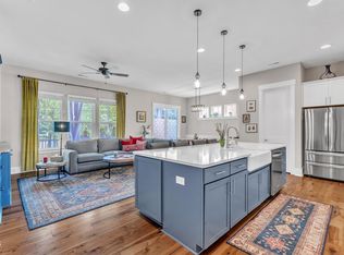 1229 Hodgson Ln, Fuquay Varina, NC 27526