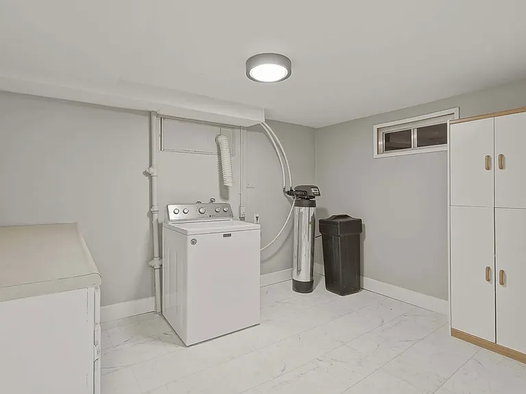 403 Highlight Dr — Photo 19