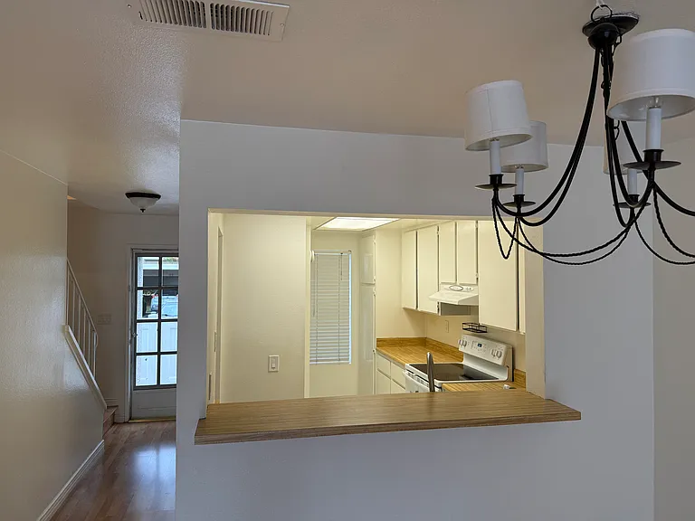 40 Allenwood Ln — Photo 10