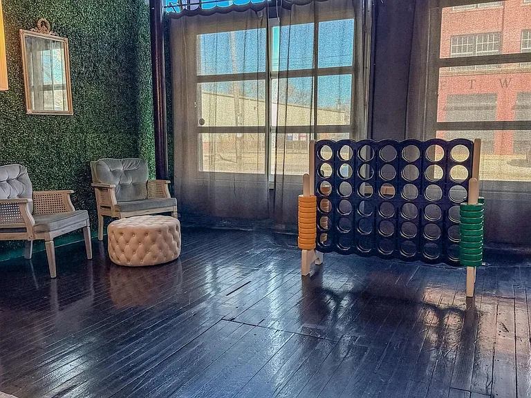 Building's Lounge