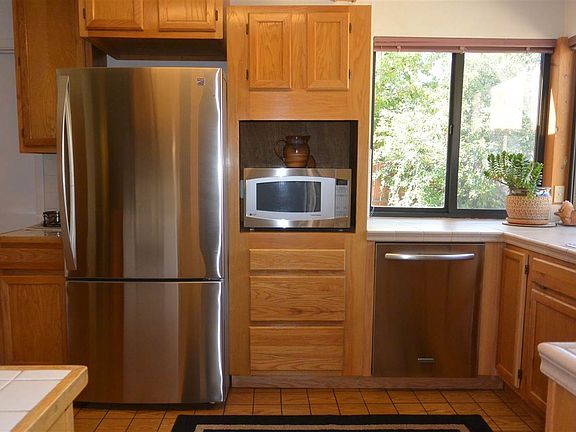 3rd image of 2408 Calle Loma Bonita