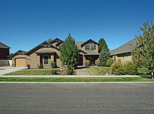 2318 E Beatrice Dr, Meridian, ID 83642