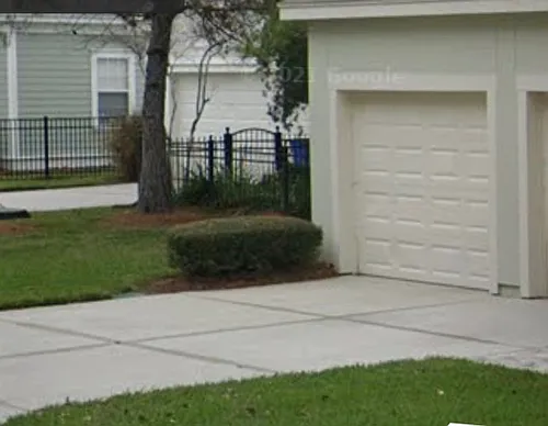 848 Runner Oak St Photo 1