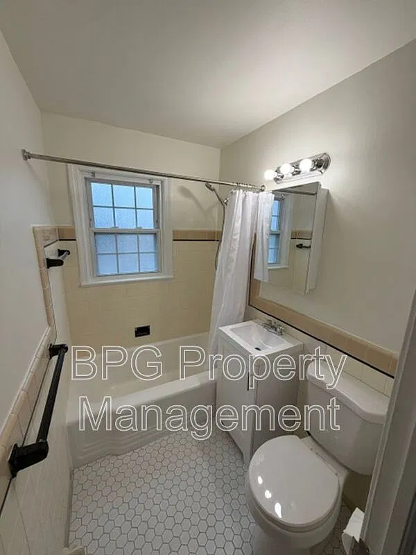 1 bed, 1.0 bath, $1,525 — Photo 3