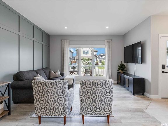 5th image of 238 Dubois CRESCENT