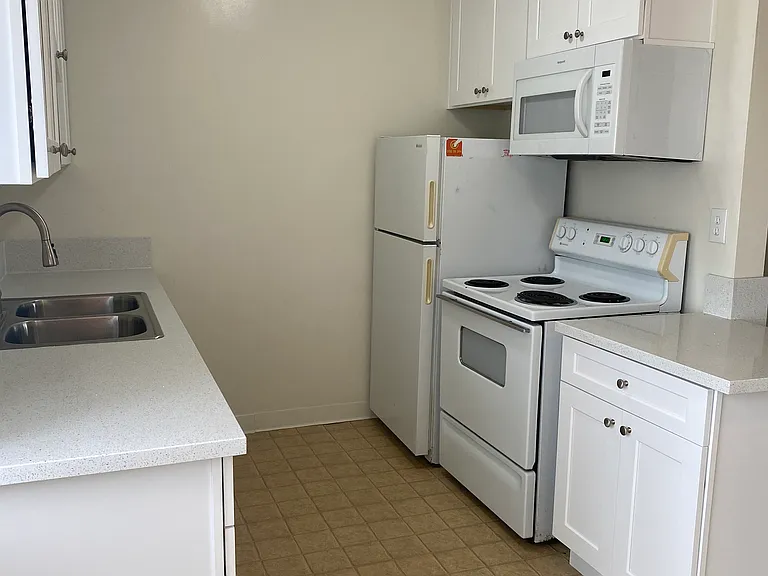 Executive Suites — Photo 12