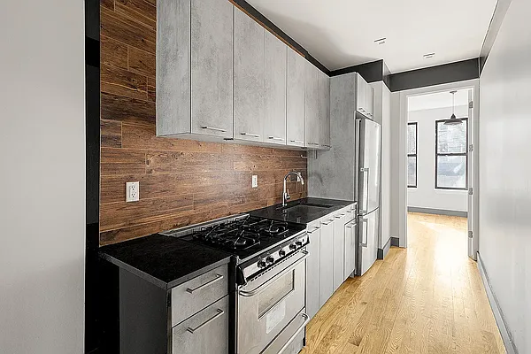 Rented by Freestone Property Group | media 9