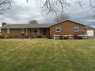 13691 Kent Ave NE, Hartville, OH