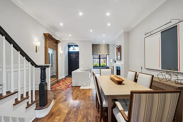 Rented by Compass | media 4