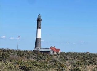 38 W Lighthouse Walk, Bay Shore, NY 11706